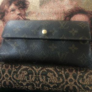 Authentic LV wallet
